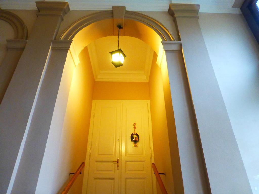 Konzul -Top Apartment, Strict Center, Parking Osijek Zewnętrze zdjęcie