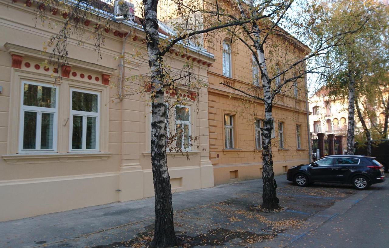 Konzul -Top Apartment, Strict Center, Parking Osijek Zewnętrze zdjęcie