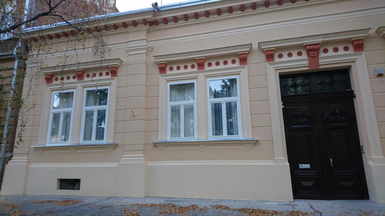 Konzul -Top Apartment, Strict Center, Parking Osijek Zewnętrze zdjęcie